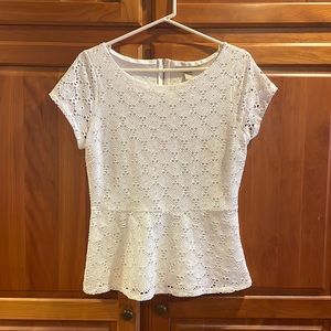 White top, short sleeves, underlining, Banana Republic, Size 10, lightly used